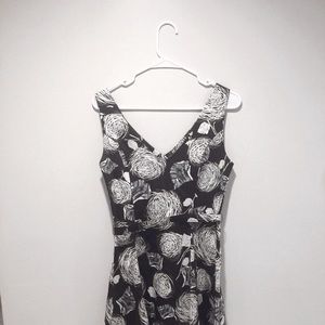 Flower pattern dress